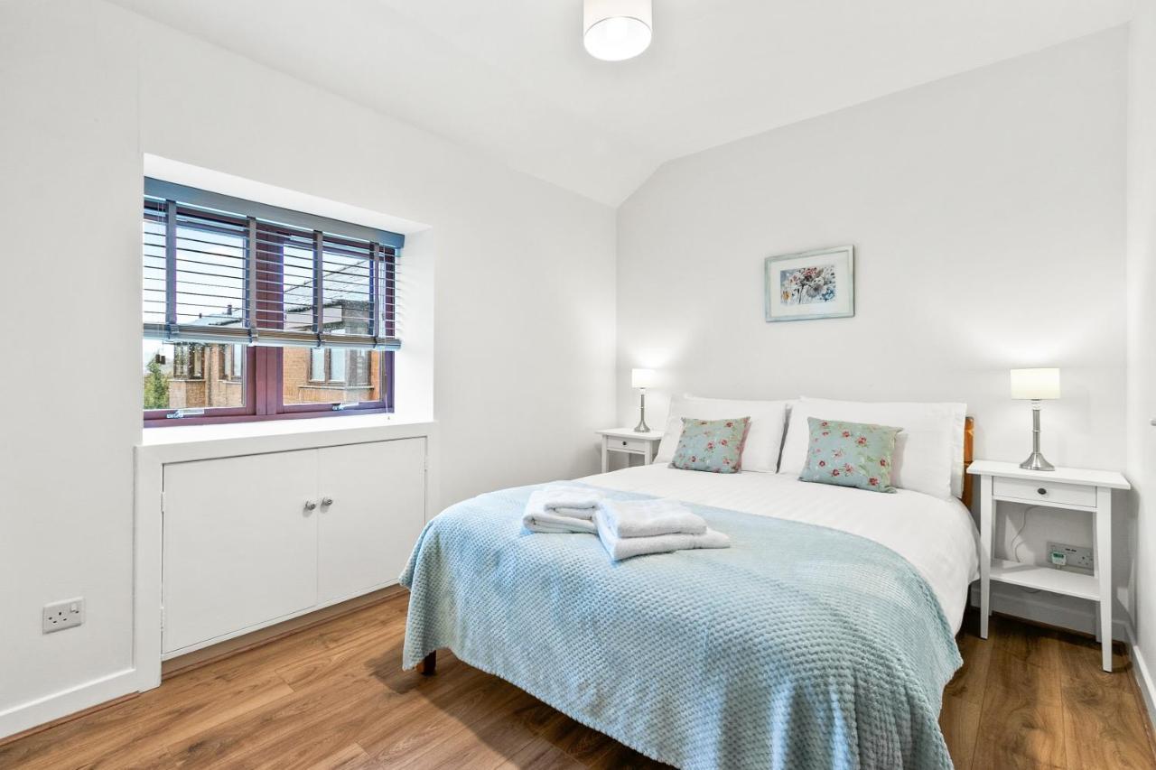 Aspen * Helensburgh